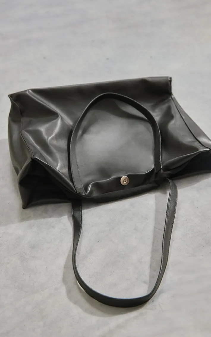 Black Rectangular Simple Tote