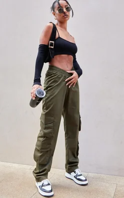 Black Snatched Rib Cold Shoulder Crop Top