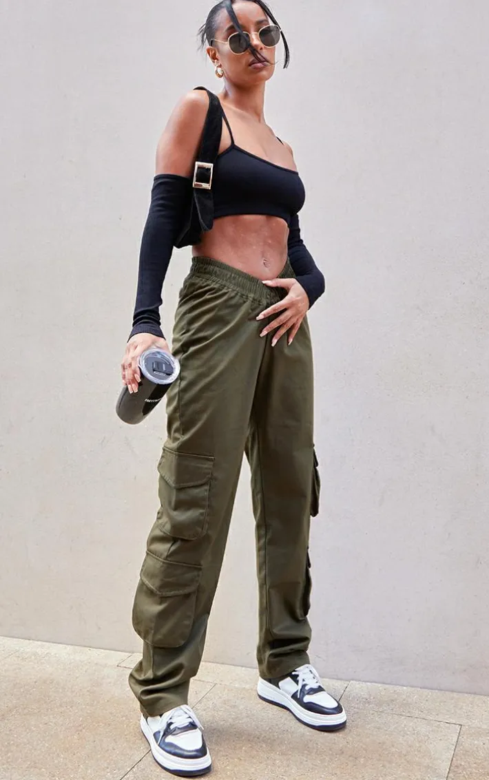 Black Snatched Rib Cold Shoulder Crop Top