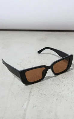 Black Tinted Lens Flared Rectangular Frame Sunglasses