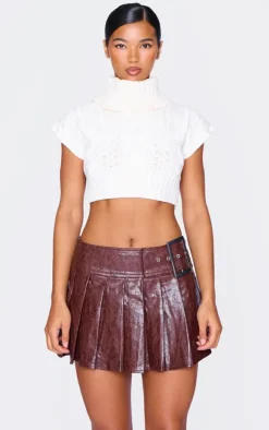 Burgundy Faux Leather Belt Pleated Mini Skirt