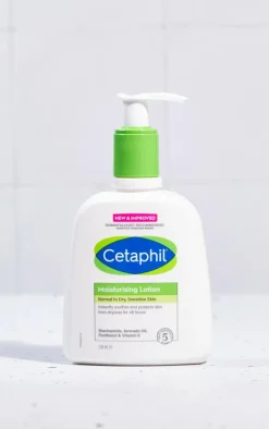 Cetaphil Moisturising Lotion for Normal to Dry Skin 236ml