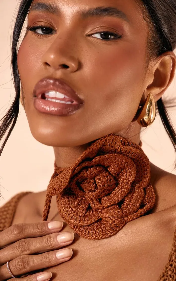 Chocolate Knitted Corsage Neck Tie