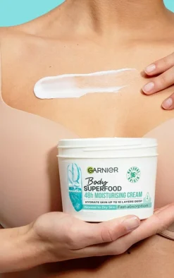 Garnier Superfood Moisturising & Soothing Cream With Aloe Vera & Magnesium