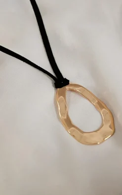 Gold Cord Crinkle Hoop Pendant Necklace