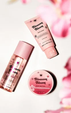 I Heart Revolution Blossom Bloom Bath Body Gift Set