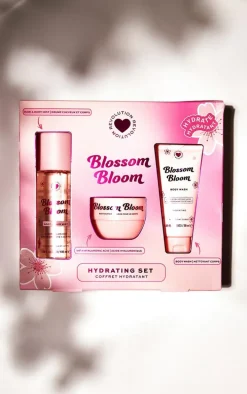 I Heart Revolution Blossom Bloom Bath Body Gift Set
