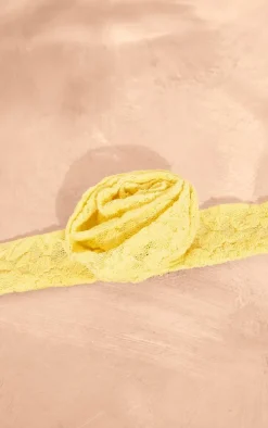 Lemon Lace Tie Corsage