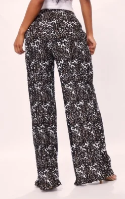 Leopard Printed Plisse High Waist Pants