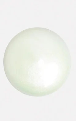 Makeup Revolution Aura Luminizer