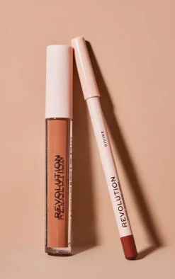 Makeup Revolution Lip Contour Kit Divine