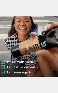 Maybelline Fit Me Matte & Poreless Foundation 220 Natural Beige