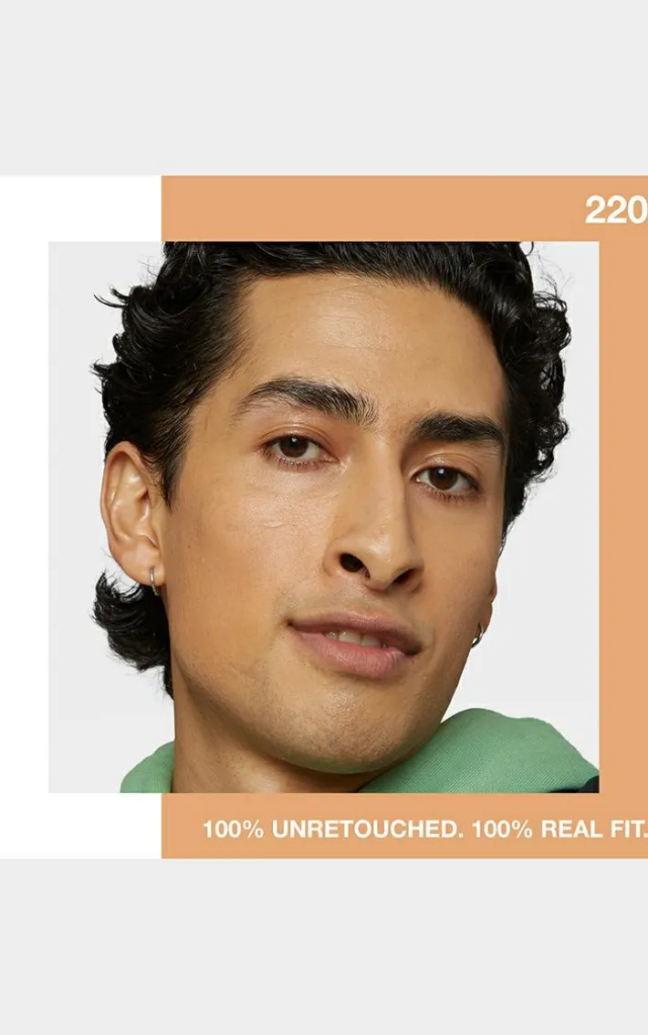 Maybelline Fit Me Matte & Poreless Foundation 220 Natural Beige