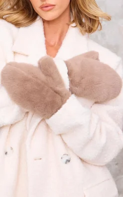 Mushroom Faux Fur Soft Mittens