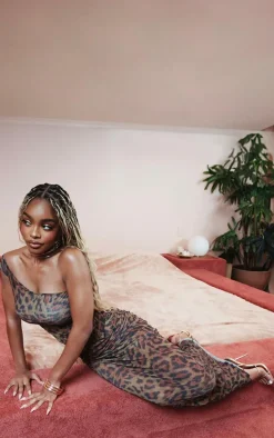 Petite Leopard Print Crushed Mesh Low Waist Maxi Skirt