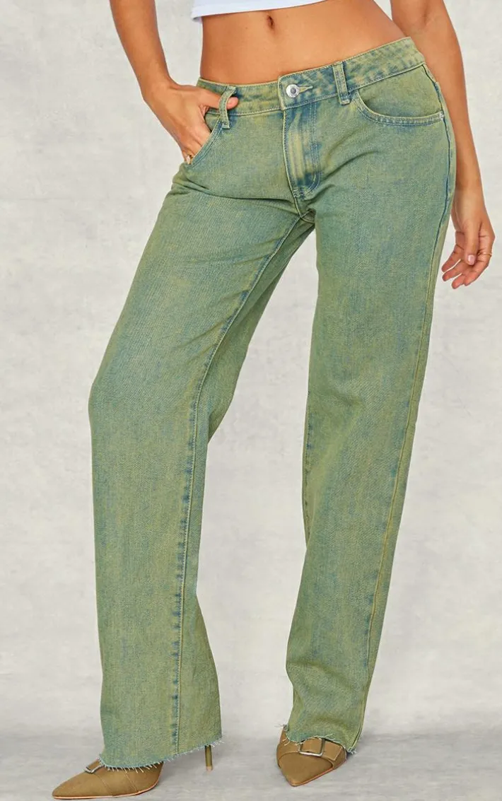 Petite Vintage Bleach Wash Low Waist Long Leg Straight Jeans