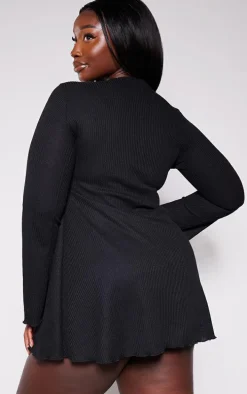 Plus Black Waffle Texture Flare Sleeve Shift Dress