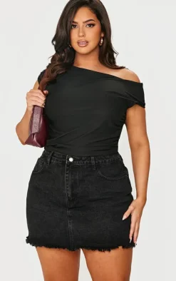 Plus Black Washed Raw Hem Mini Skirt