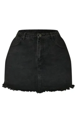 Plus Black Washed Raw Hem Mini Skirt