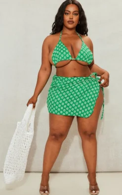 Plus Bright Green Daisy Crochet Sarong