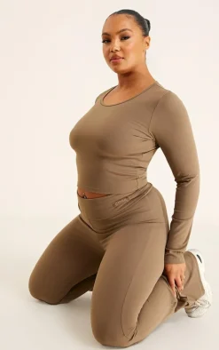 Plus Chocolate Brown Snatched Sculpt Long Sleeve Crop Top