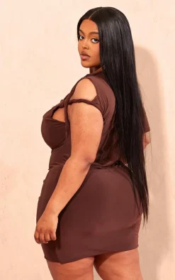 Plus Chocolate Slinky Twist Shoulder Bodycon Dress