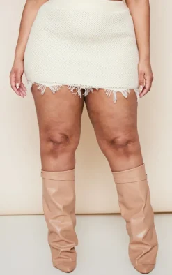 Plus Cream Raw Hem Knit Skirt