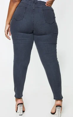 Plus PRETTYLITTLETHING Washed Black Double Rip High Waisted 5 Pocket Skinny Jeans