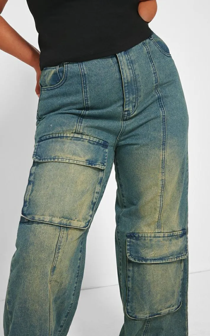 Plus Vintage Mid Wash Oversized Cargo Pocket Detail Wide Leg Jeans