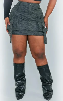 Plus Washed Black Faux Leather Pocket Cargo Mini Skirt
