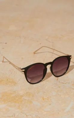 PRETTYLITTLETHING Black Classic Round Frame Sunglasses