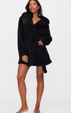 PRETTYLITTLETHING Black Fluffy Bath Robe