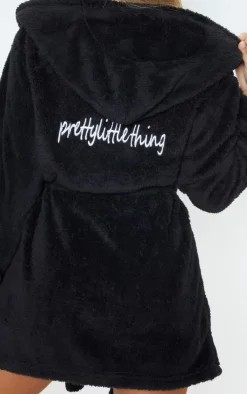 PRETTYLITTLETHING Black Fluffy Bath Robe