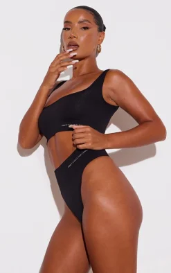 PRETTYLITTLETHING Black Seamless High Waisted Thong