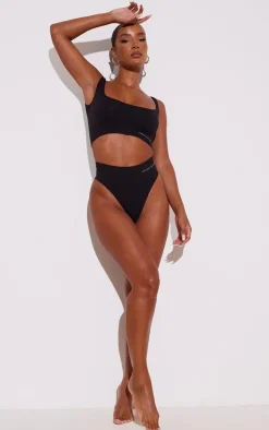 PRETTYLITTLETHING Black Seamless High Waisted Thong