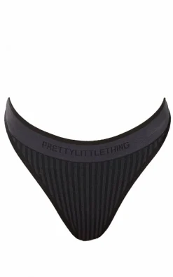 PRETTYLITTLETHING Black Seamless Stripe Thong