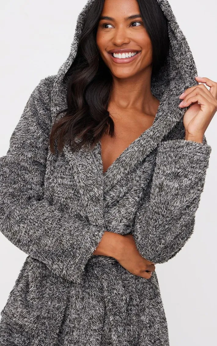 PRETTYLITTLETHING Charcoal Fluffy Bath Robe