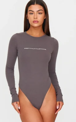PRETTYLITTLETHING Charcoal Logo Print Long Sleeve Bodysuit
