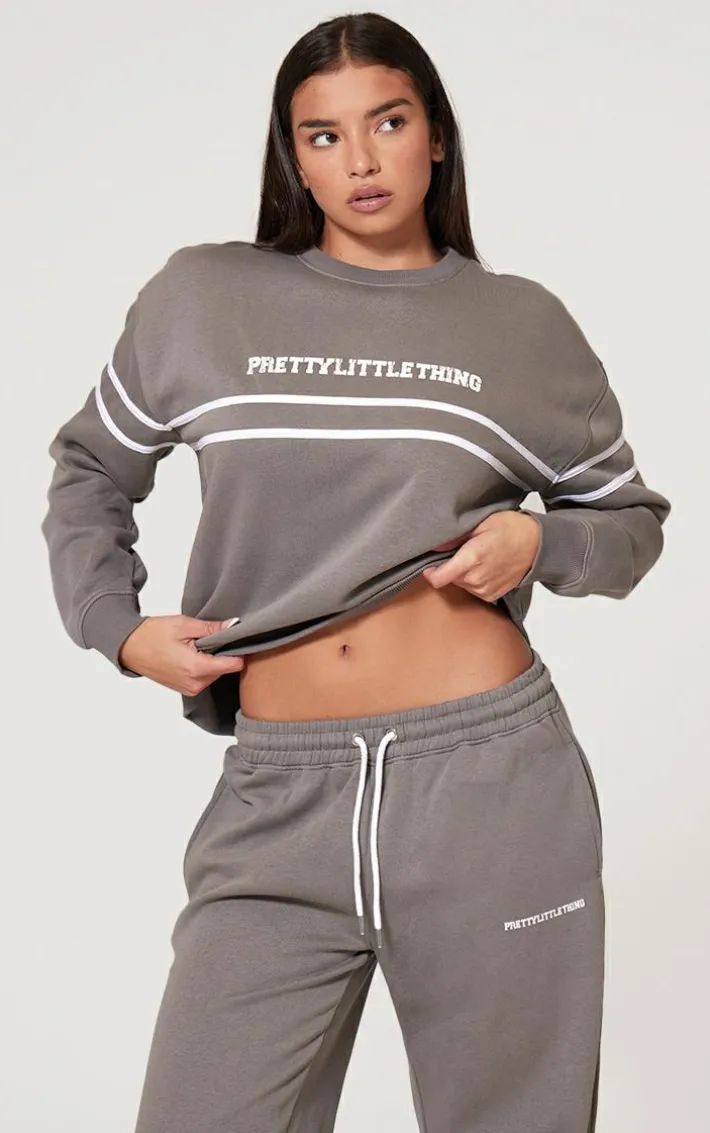 PRETTYLITTLETHING Charcoal Contrast Print Oversized Sweatshirt