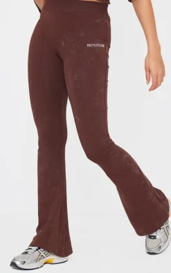 PRETTYLITTLETHING Chocolate Print Washed High Waist Flared Pants
