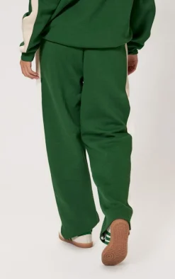 PRETTYLITTLETHING Forest Green Embroidered Contrast Straight Leg Sweatpants