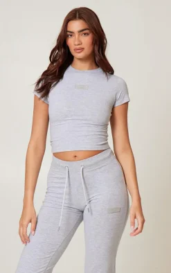 PRETTYLITTLETHING Grey Marl Badge Longline Fitted T Shirt