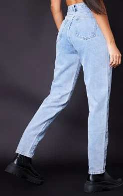 PRETTYLITTLETHING L32 Light Blue Wash Mom Jeans