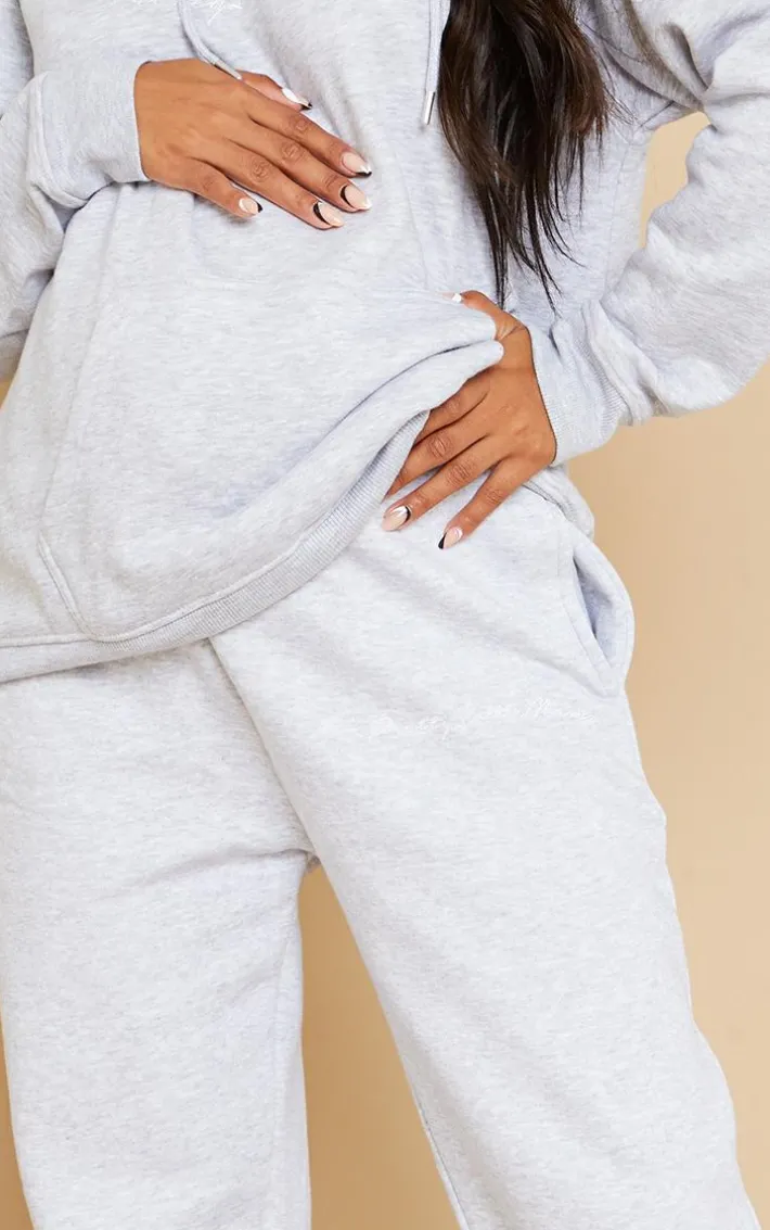 PRETTYLITTLETHING Maternity Grey Embroidered Detail Sweatpants