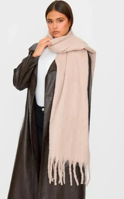 PRETTYLITTLETHING Mushroom Logo Blanket Tassel Scarf