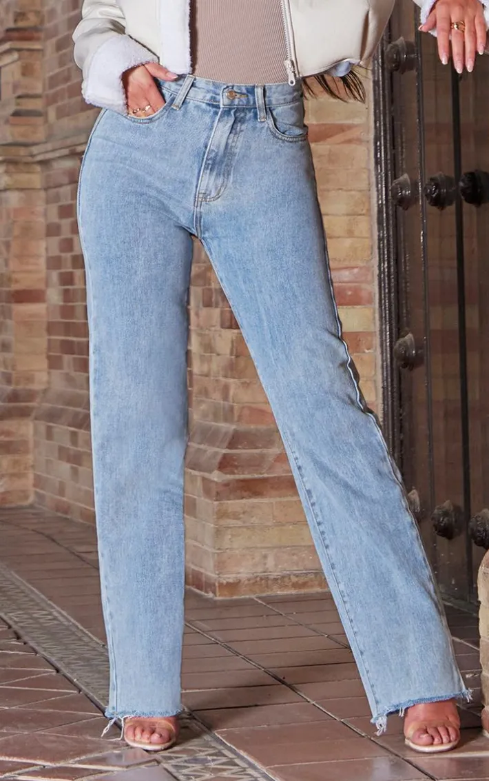 PRETTYLITTLETHING Petite Light Blue Wash Long Leg Straight Jeans