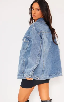 PRETTYLITTLETHING Petite Vintage Wash Oversized Boyfriend Denim Jacket