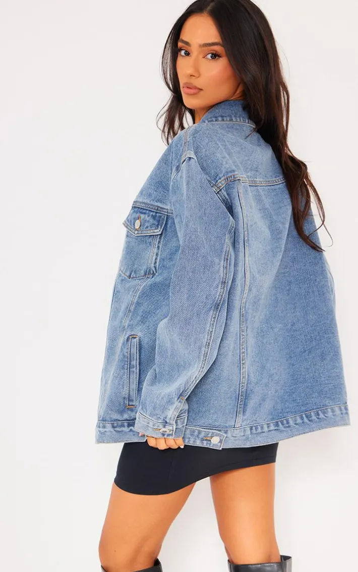 PRETTYLITTLETHING Petite Vintage Wash Oversized Boyfriend Denim Jacket