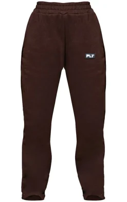 PRETTYLITTLETHING Petite Chocolate Badge Detail Straight Leg Sweatpant