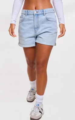 PRETTYLITTLETHING Petite Light Blue Turn Up Mom Denim Shorts